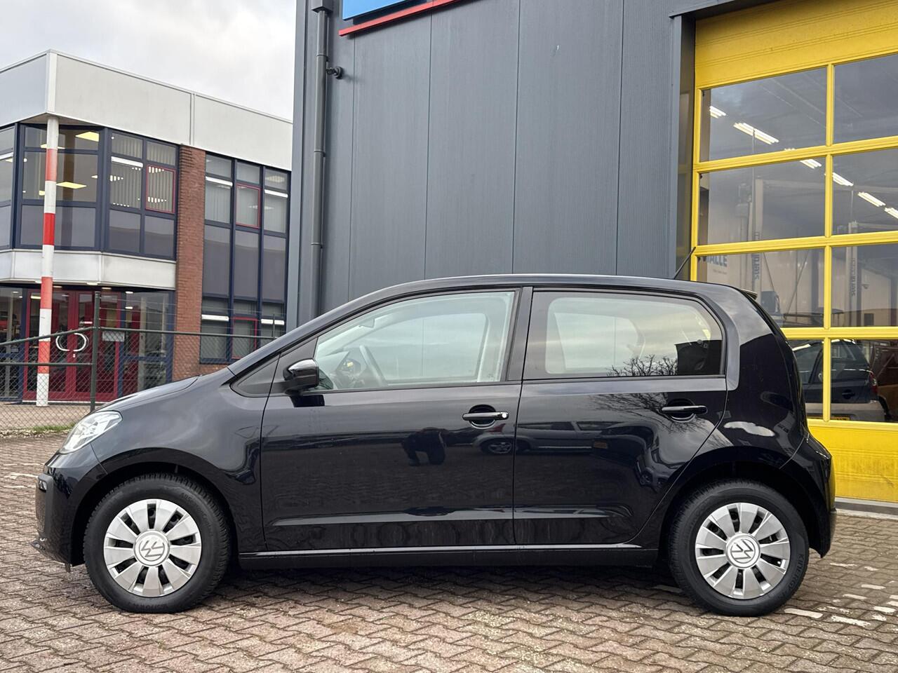 Volkswagen UP! 1.0 / Incl 12 maanden Bovag garantie
