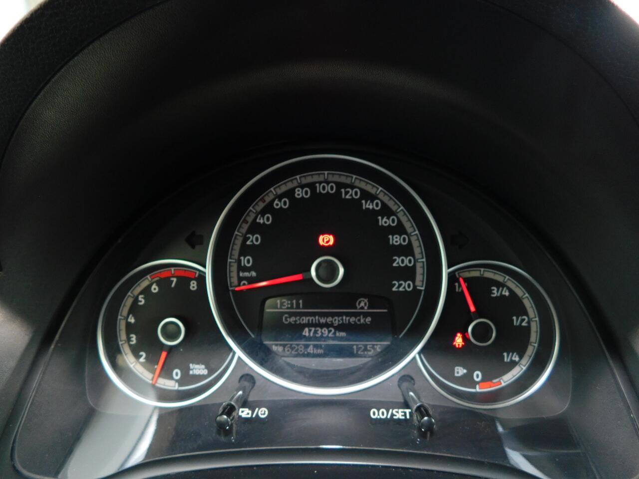 Volkswagen UP! 1.0 MPI 65PK MOVE UP! All-in Prijs! 1 jaar garanti