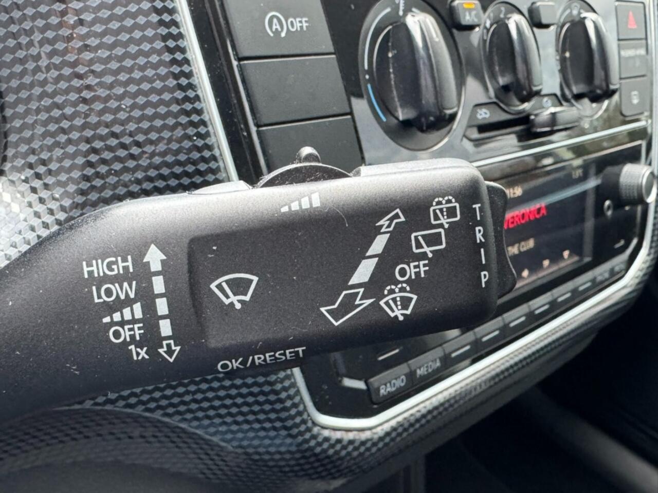 Volkswagen UP! 1.0 MOVE UP! 5-drs,1e Eig,Airco,Navi,LMV,Elekt Pakket,DAB,Dealer