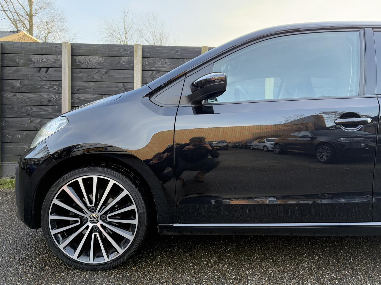 Volkswagen UP! 1.0 BMT move up! NL-auto