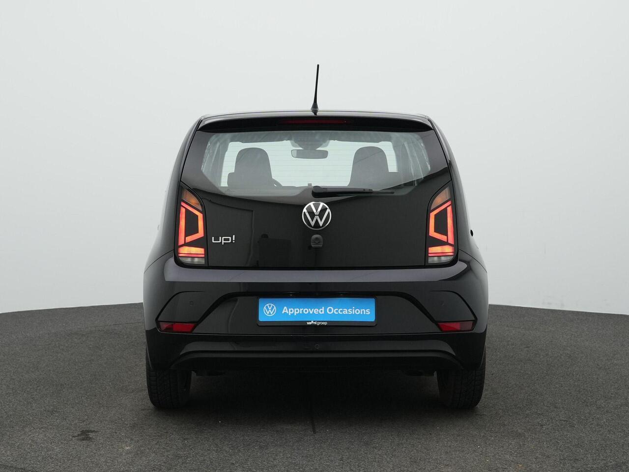 Volkswagen UP! 1.0 65 pk | Achteruitrijcamera | Navigatie via App | Cruise Control