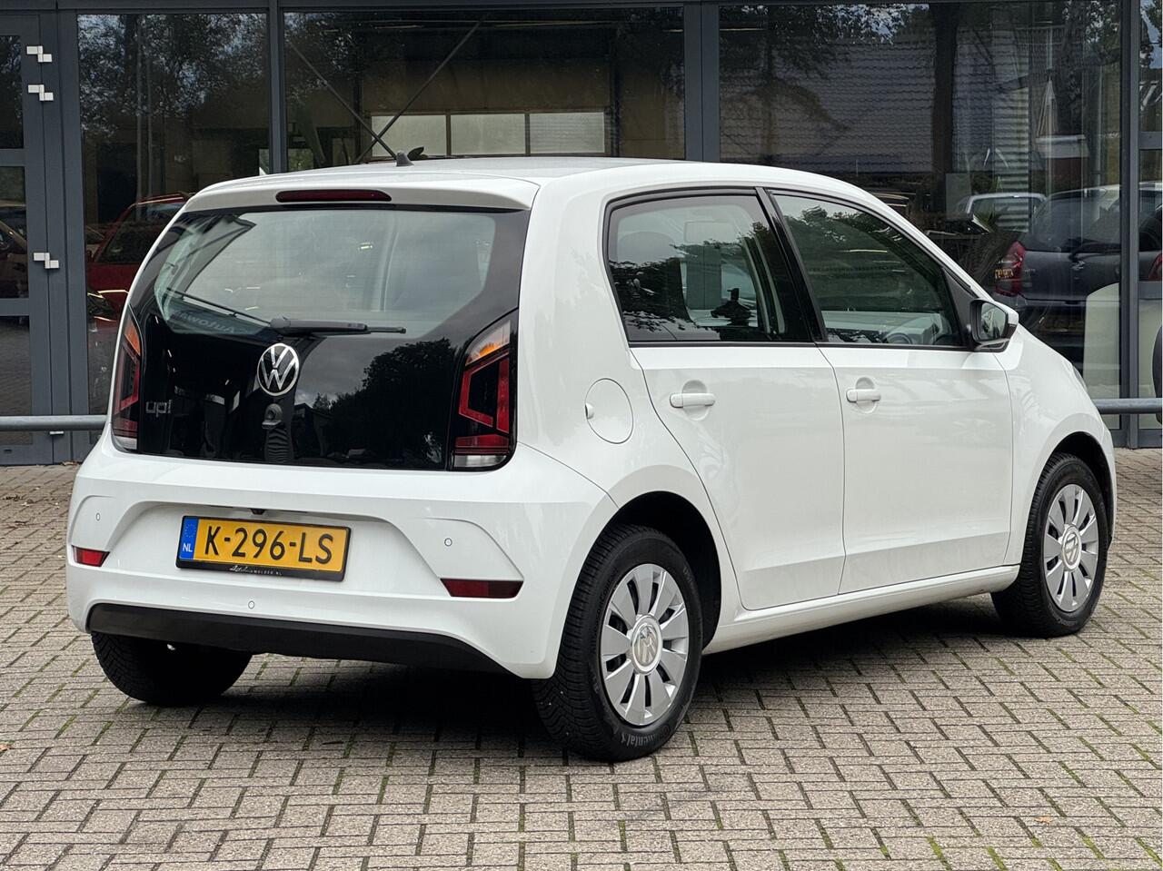 Volkswagen UP! 1.0 BMT move up! Clima/Camera/Cruise/PDC