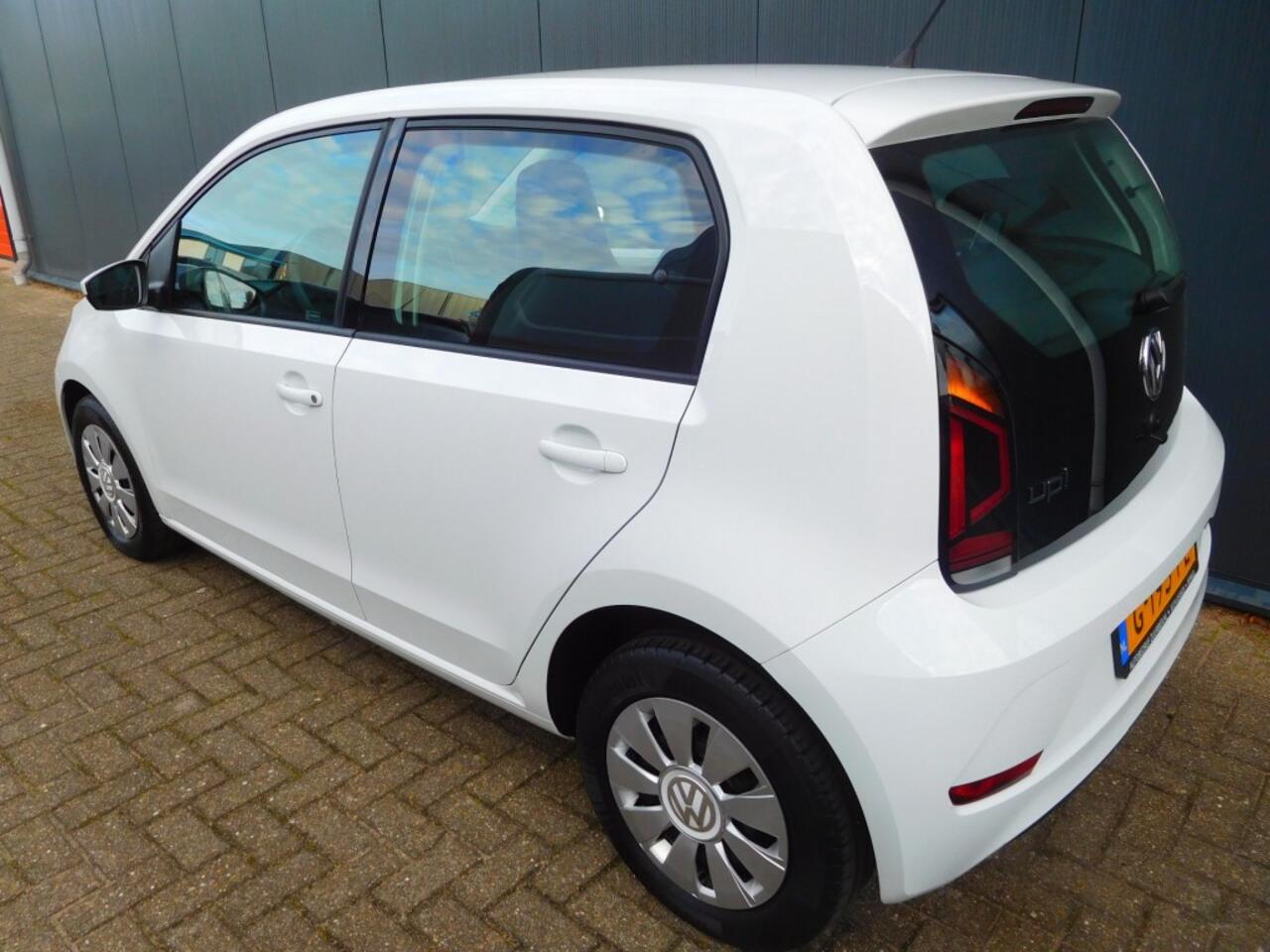 Volkswagen UP! 1.0 BMT move up!