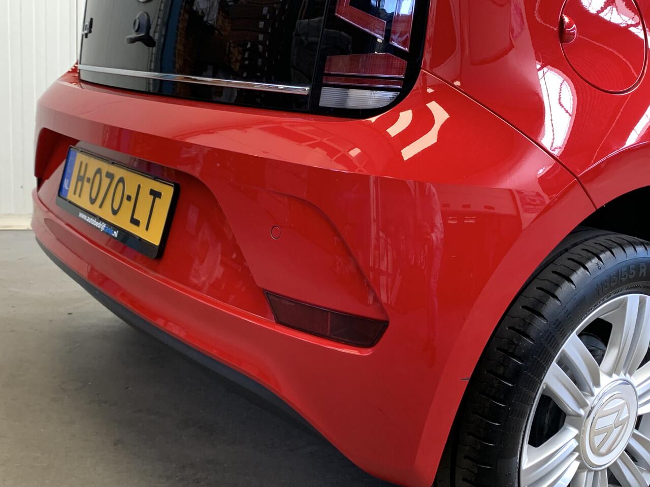 Volkswagen UP! 1.0 BMT high up! AIRCO-LMV-PDC-CRUISE CONTROL-STOELVERWARMING