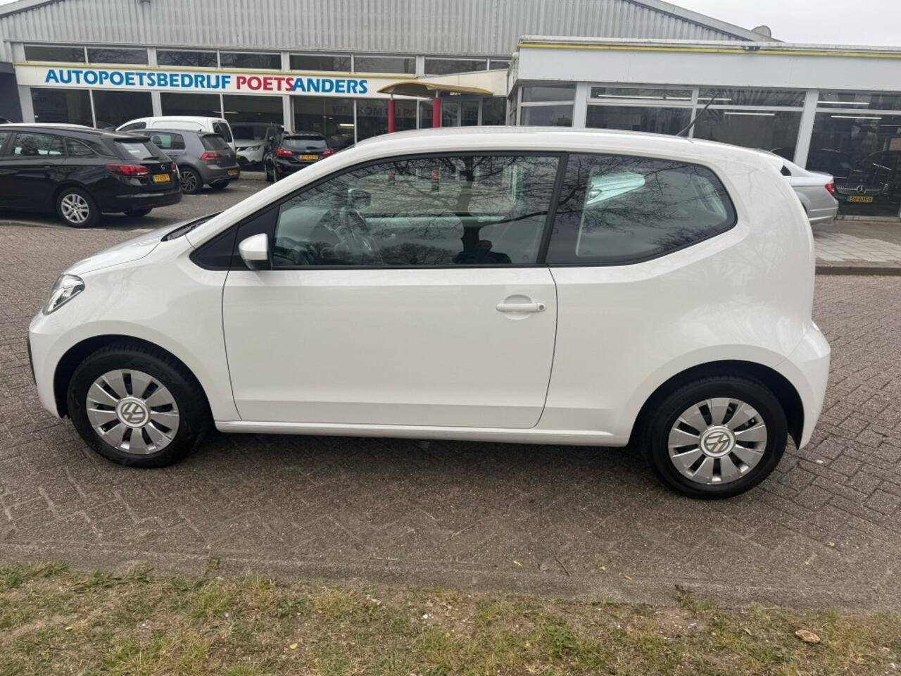 Volkswagen UP! 1.0 BMT high up!