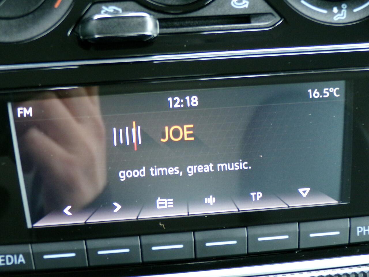 Volkswagen UP! 1.0 BMT move up!, Bluetooth / Airco / 5-Deurs