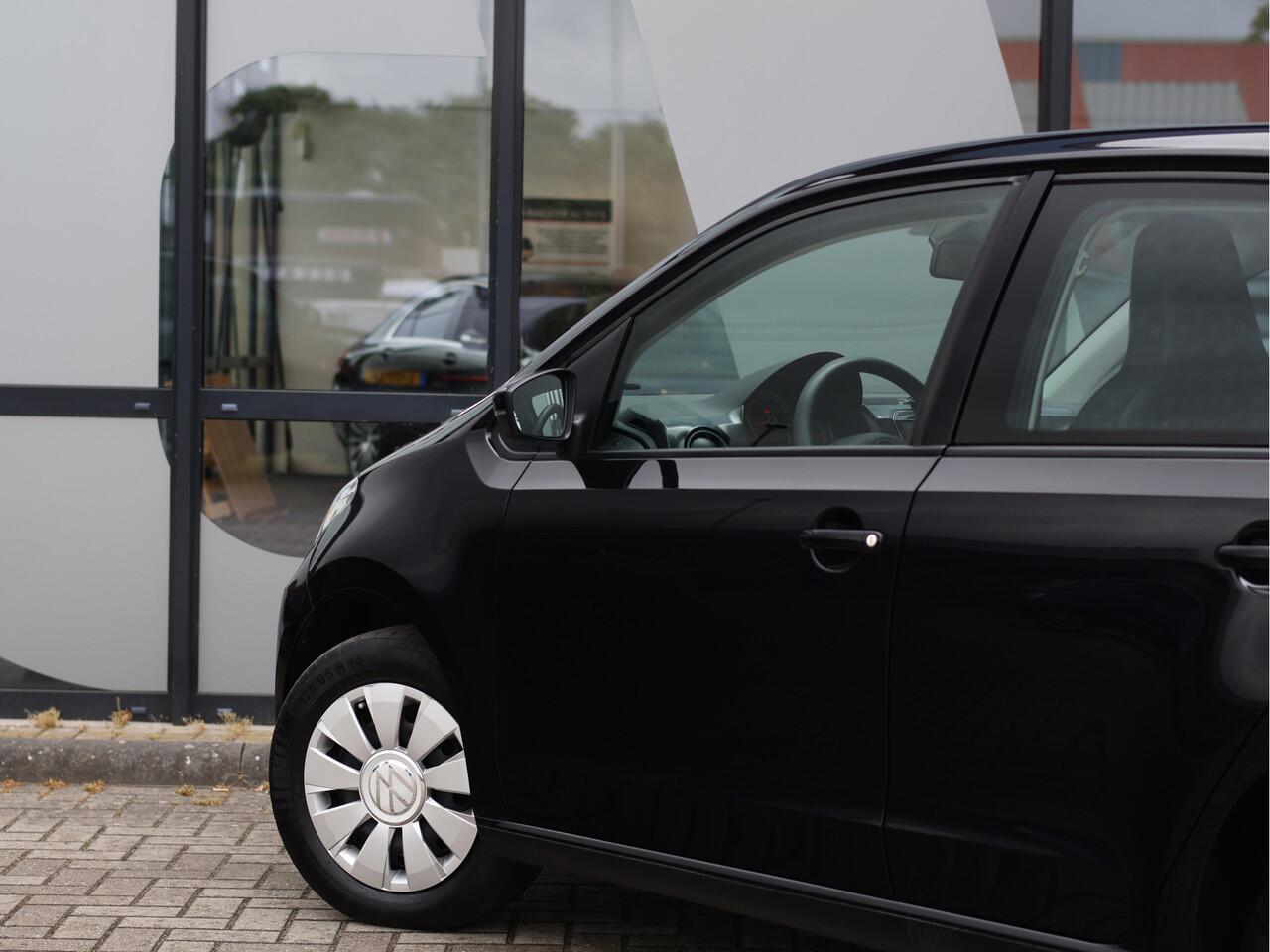 Volkswagen UP! 1.0 5-deurs *Airco*DAB*APP Connect*BTW*