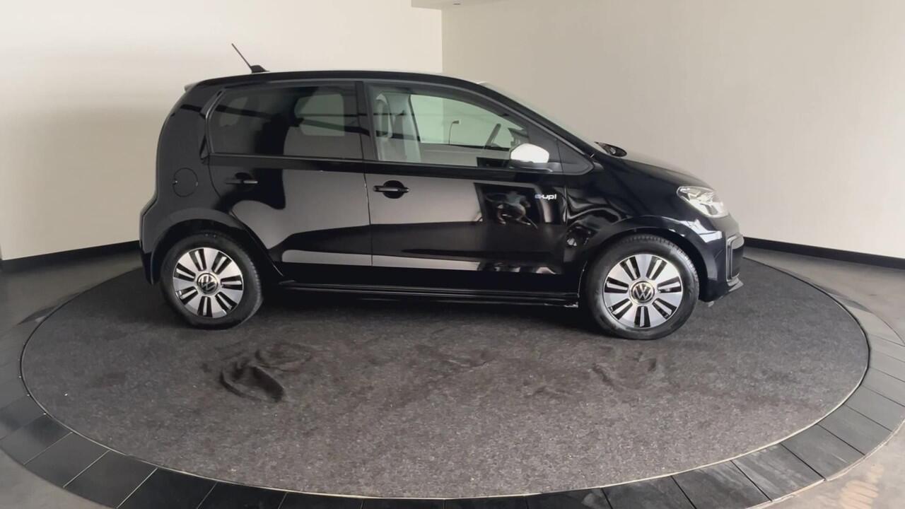 Volkswagen UP! e-Up! e-up! Style | Black & White | Winterpakket | Parkeercamera | SoH (batterijcheck) 93 % score!