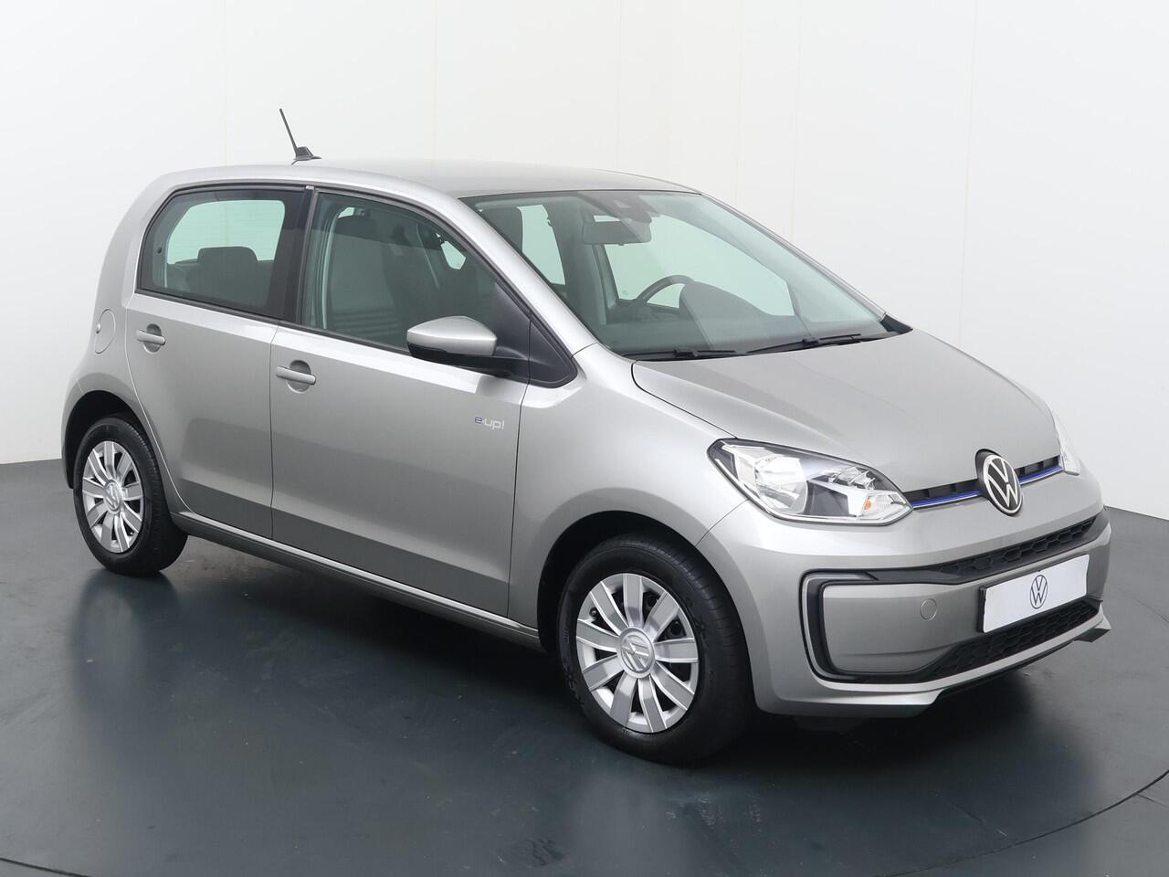 Volkswagen UP! e-Up! e-up! | 83 PK | SoH 93% | Cruise control | Verwarmde voorstoelen | Achteruitrijcamera |