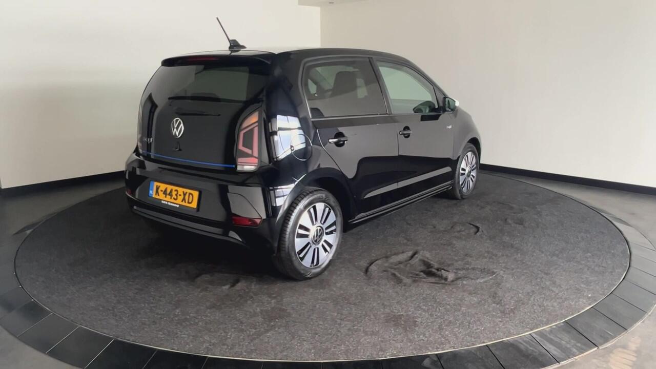 Volkswagen UP! e-Up! e-up! Style | Black & White | Winterpakket | Parkeercamera | SoH (batterijcheck) 93 % score!