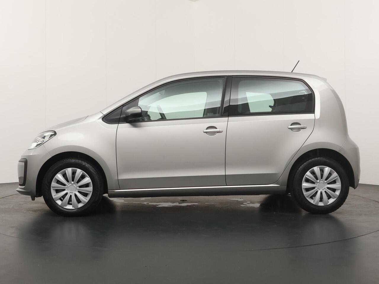 Volkswagen UP! 1.0 BMT move up! - Airconditioning - LED dagrijverlichting - DAB Radio