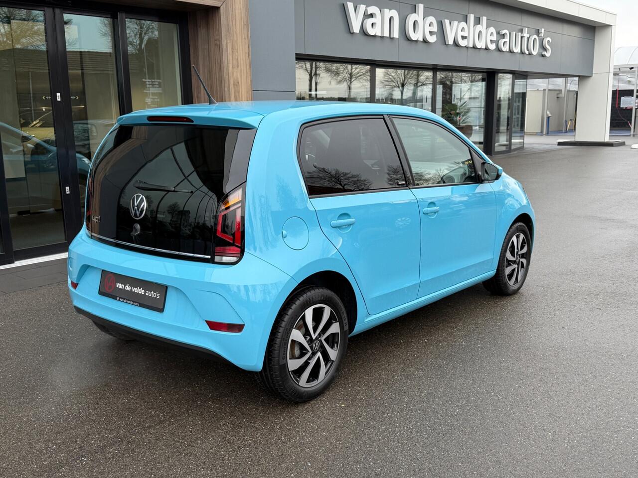 Volkswagen UP! 1.0 Active 5-deurs | Stoelverwarming | Lichtmetalen velgen | Extra getint glas | Bluetooth | Airco | Rijklaar incl. 1 jaar Bovag garantie