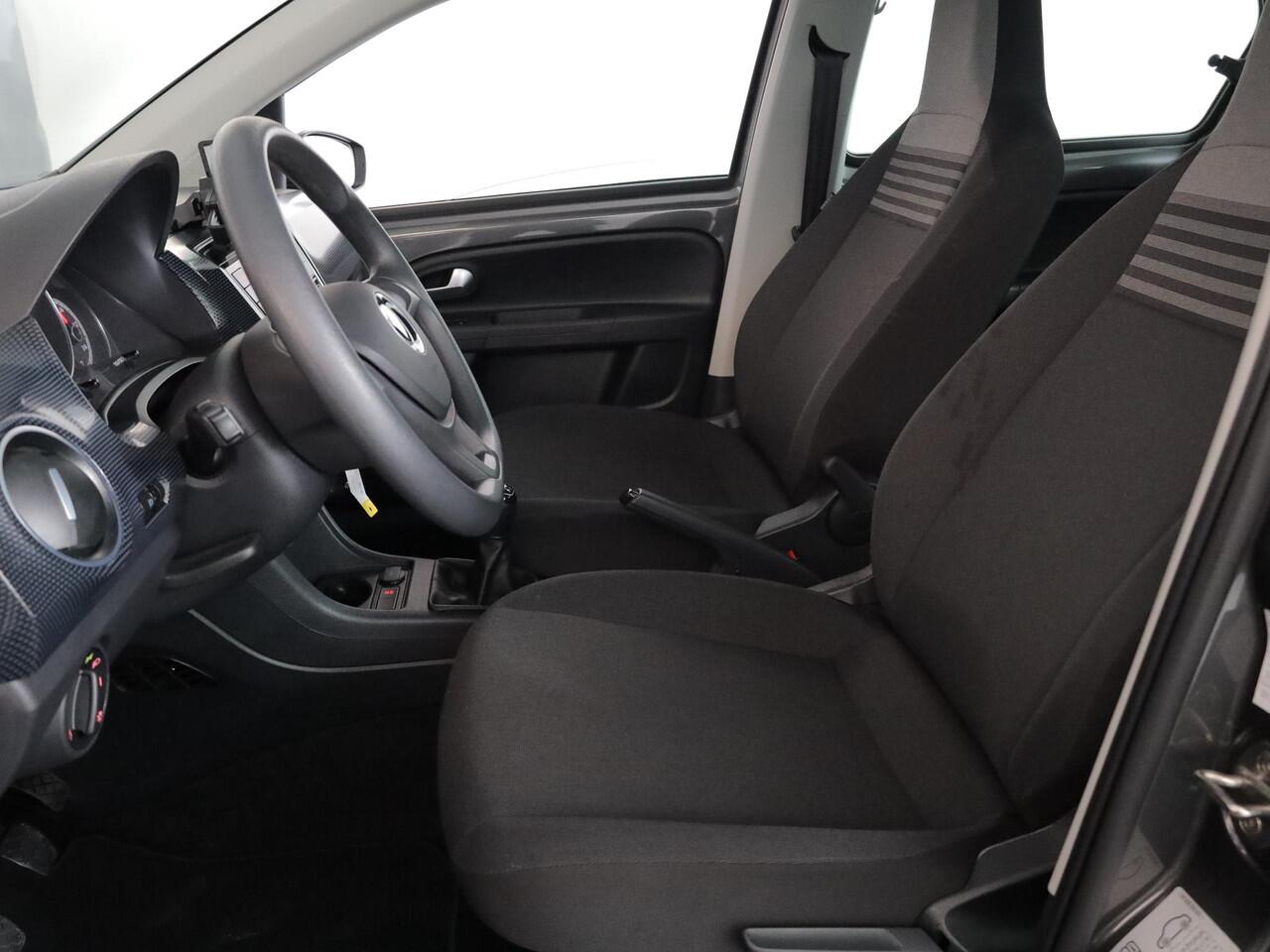 Volkswagen UP! 1.0 65 pk | Verlengde garantie | Navigatie via App | Autom. airco | Cruise control | Parkeersensoren achter | Achteruitrijcamera |