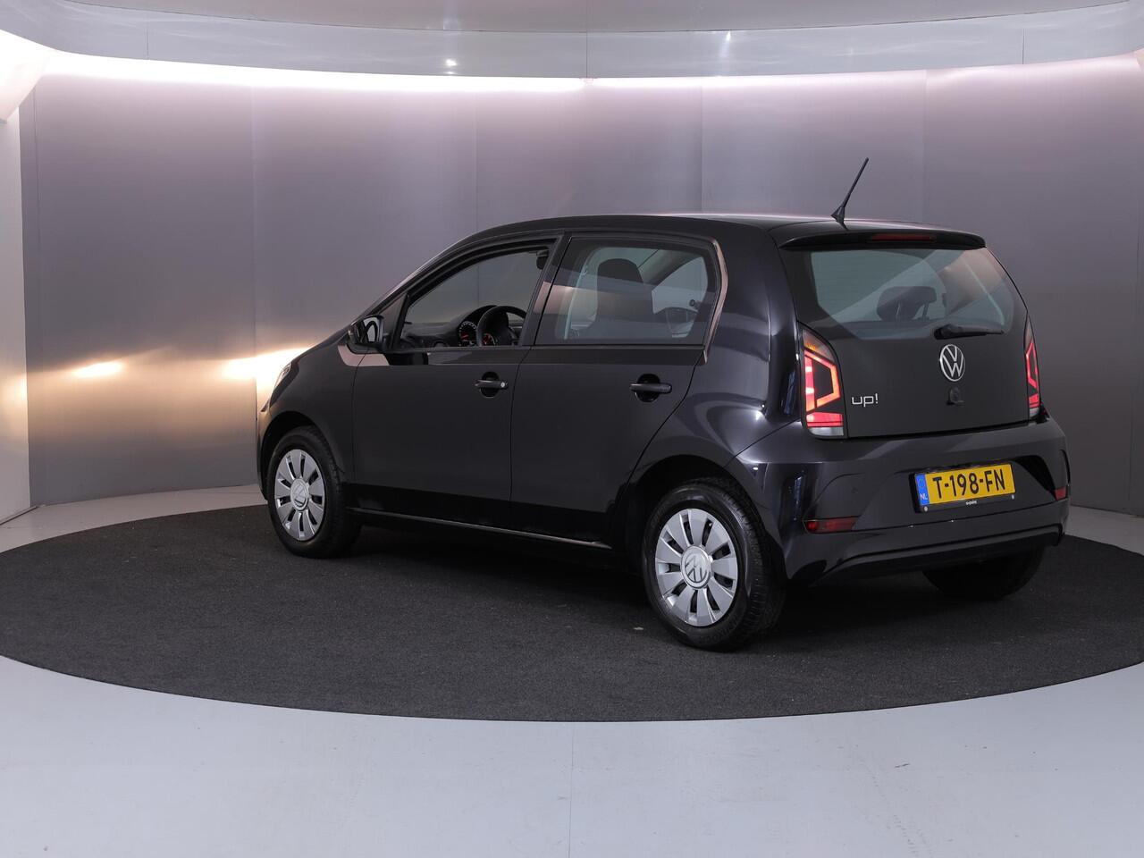 Volkswagen UP! 1.0 65 pk | Verlengde garantie | Navigatie via App | Autom. airco | Cruise control | Parkeersensoren achter | Achteruitrijcamera |