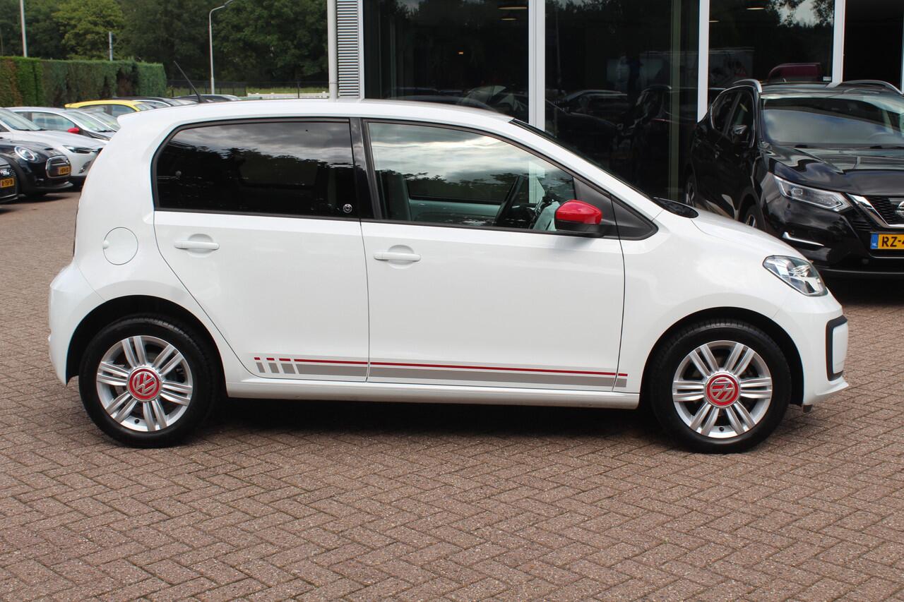Volkswagen UP! 1.0 BMT up! beats / Bluetooth / 15'' LMV / LED Dagrijverlichting / Stuurbekrachtiging / Elektr. ramen / Airco / Radio