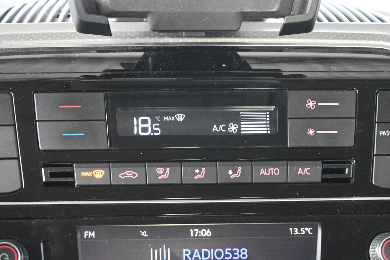 Volkswagen UP! 1.0 BMT high up! Clima Cruise Control Dealer Onderhouden! Inruil Mogelijk!