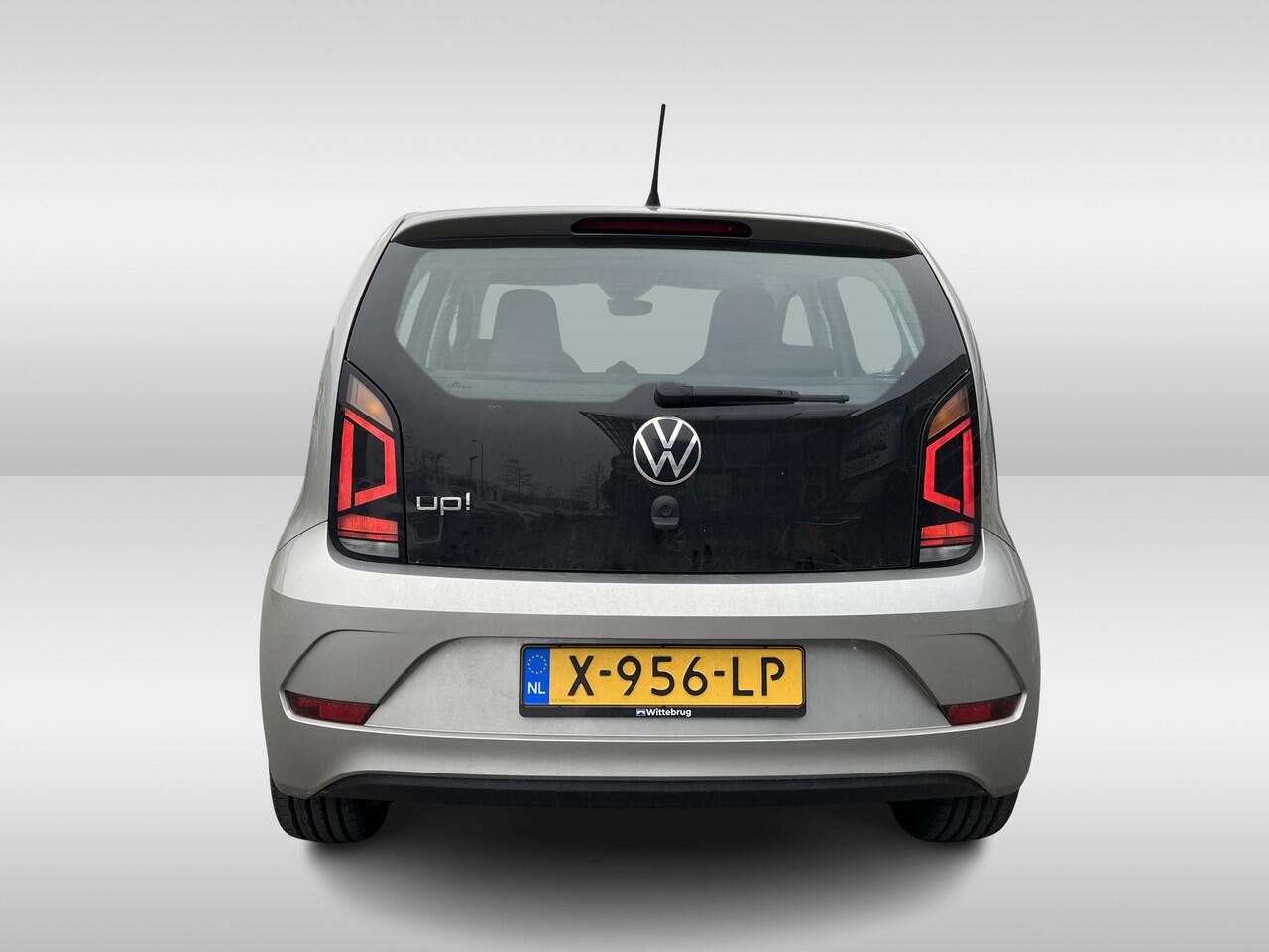 Volkswagen UP! 1.0 Airco / Bluetooth / 17"LM Velgen / Navigatie by app Rijdende Demo, graag bezichtiging op afspraak