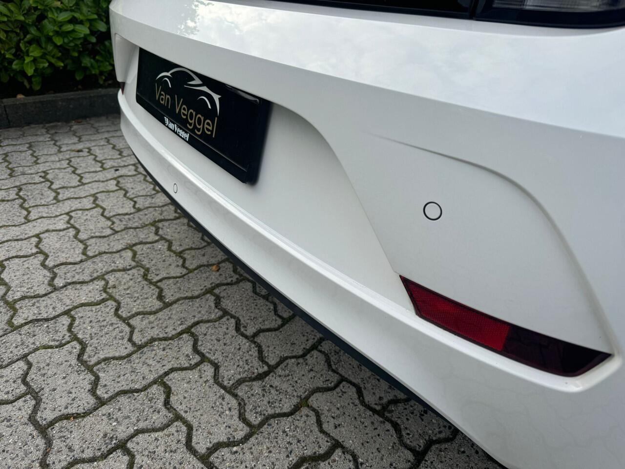 Volkswagen UP! 1.0 IQ Editie cruise, airco, pdc, stoelver,