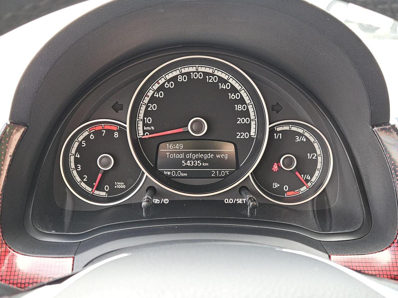 Volkswagen UP! 1.0 High-UP ECC Cruise Stoelvw PDC LM15