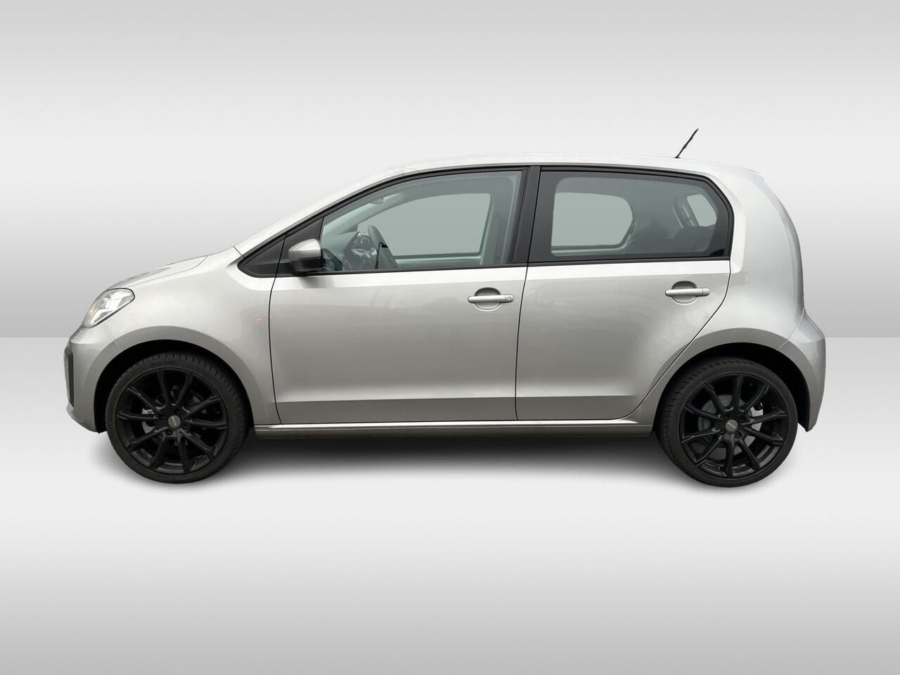 Volkswagen UP! 1.0 Airco / Bluetooth / 17"LM Velgen / Navigatie by app Rijdende Demo, graag bezichtiging op afspraak