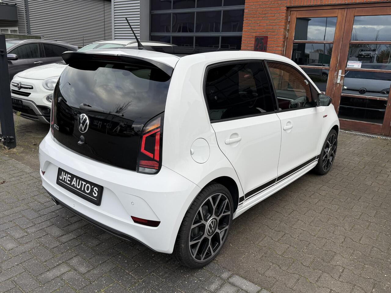 Volkswagen UP! 1.0 TSI GTI | 116 PK | Dealer onderhouden | VOL |