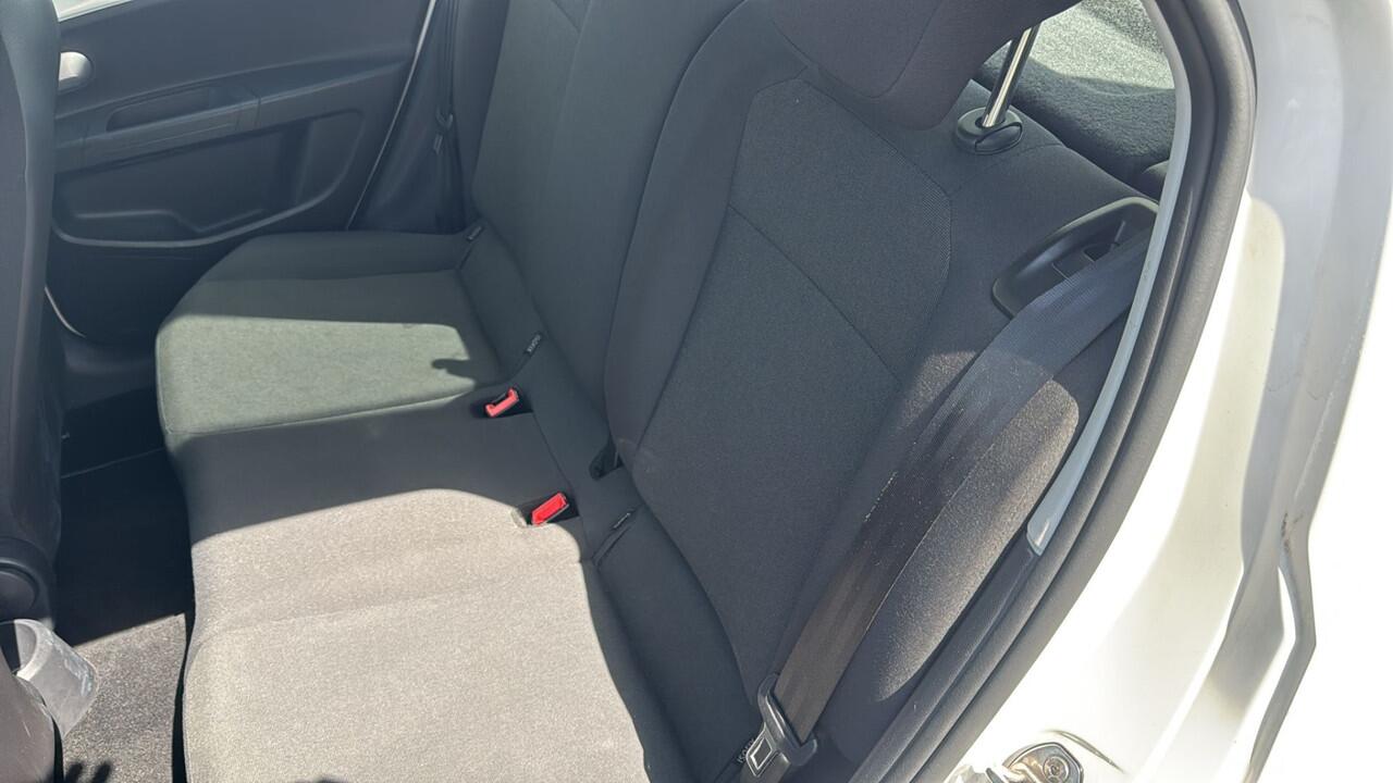 Volkswagen UP! 1.0 BMT move up! | 5-Deurs | Airco | Elektrische ramen | APK tot 09-05-2027 | NAP |