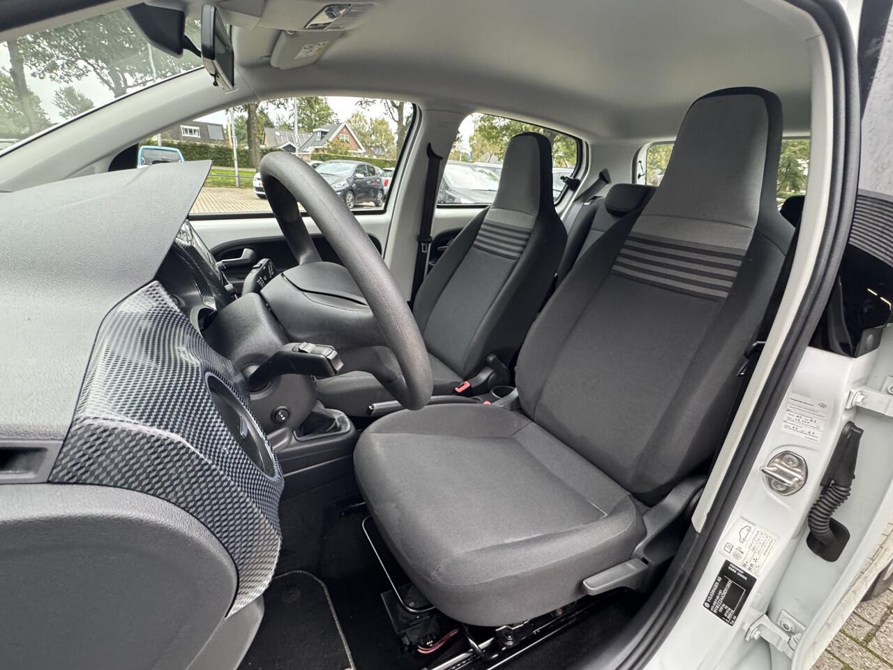 Volkswagen UP! 1.0 BMT move up! Clima/Camera/Cruise/PDC