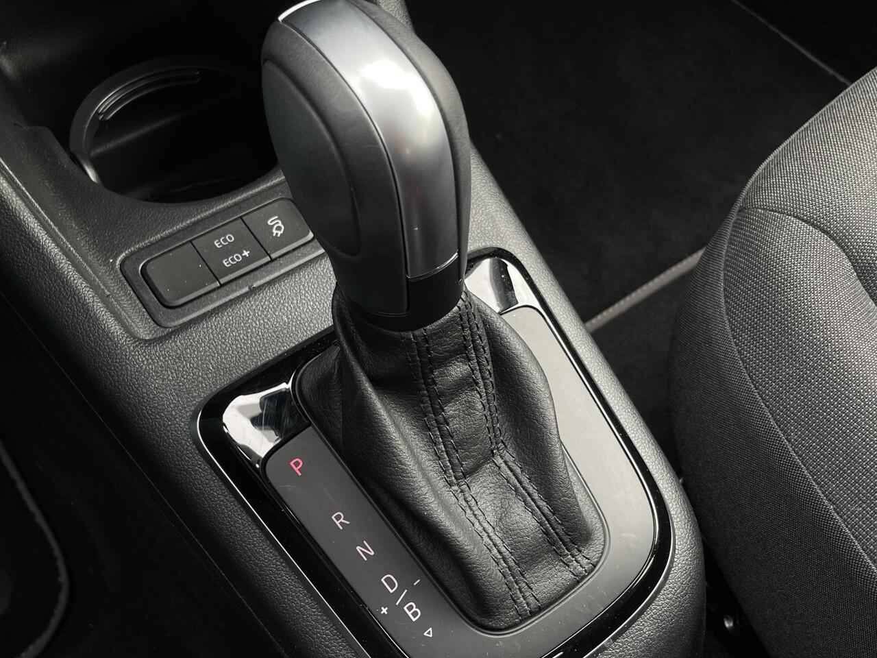 Volkswagen UP! e-Up! e-up! Style Plus (Camera,Clima,Cruise,Pdc,Stoelverw)