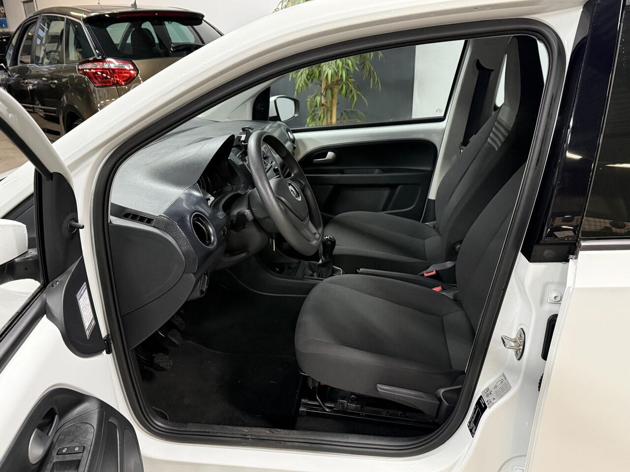 Volkswagen UP! 1.0 BMT move up! // Facelift model APK TOT 11/2027!!!