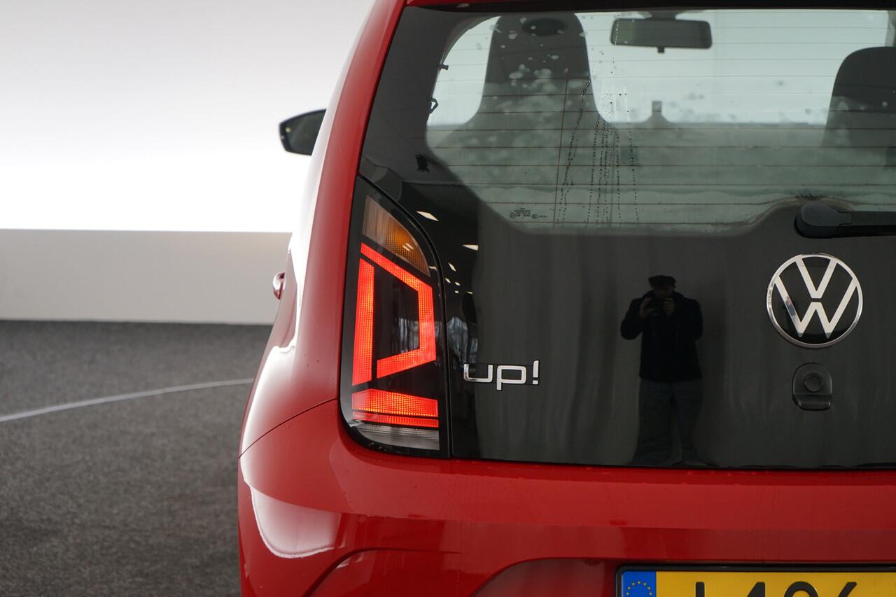 Volkswagen UP! 1.0 BMT take up! | Airco