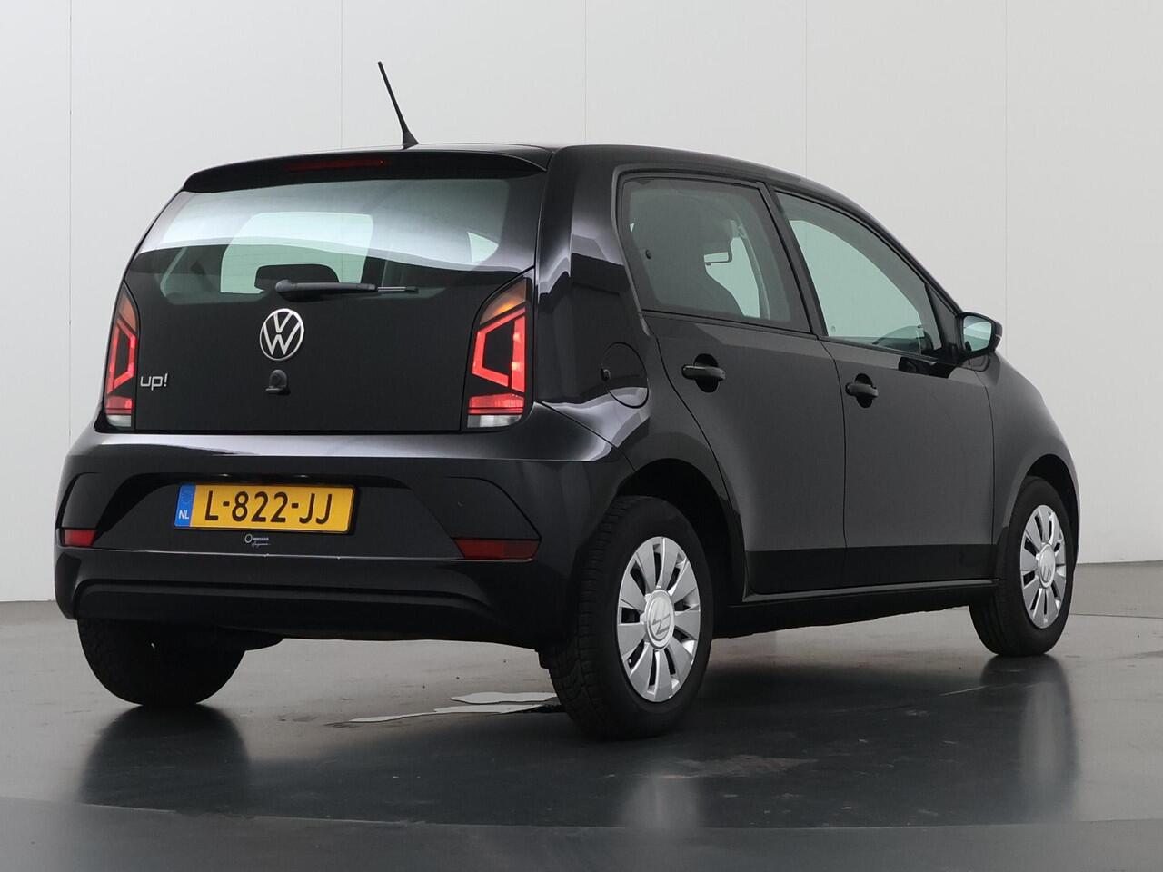 Volkswagen UP! 1.0 | Bluetooth | Parkeercamera | Climate Control | Cruise Control |