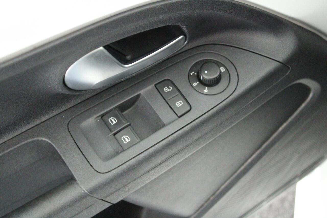 Volkswagen UP! 1.0 TSI 116pk GTI Stoelverwarming Maps&More Parkeersensoren Climate Control