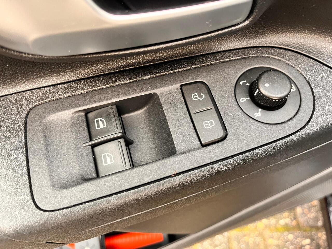 Volkswagen UP! 1.0 BMT move up!