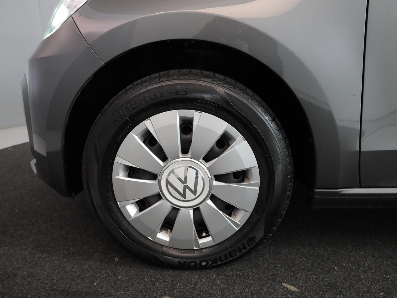 Volkswagen UP! 1.0 65 pk | Verlengde garantie | Navigatie via App | Autom. airco | Cruise control | Parkeersensoren achter | Achteruitrijcamera |