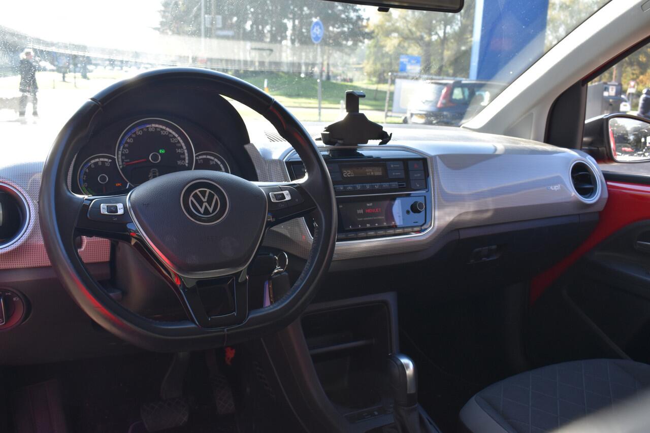 Volkswagen UP! e-Up! e-up! Style Sport | All-seasons | Stoelverwarming | Camera | 12 mnd BOVAG garantie | Whatsapp 06-53188999