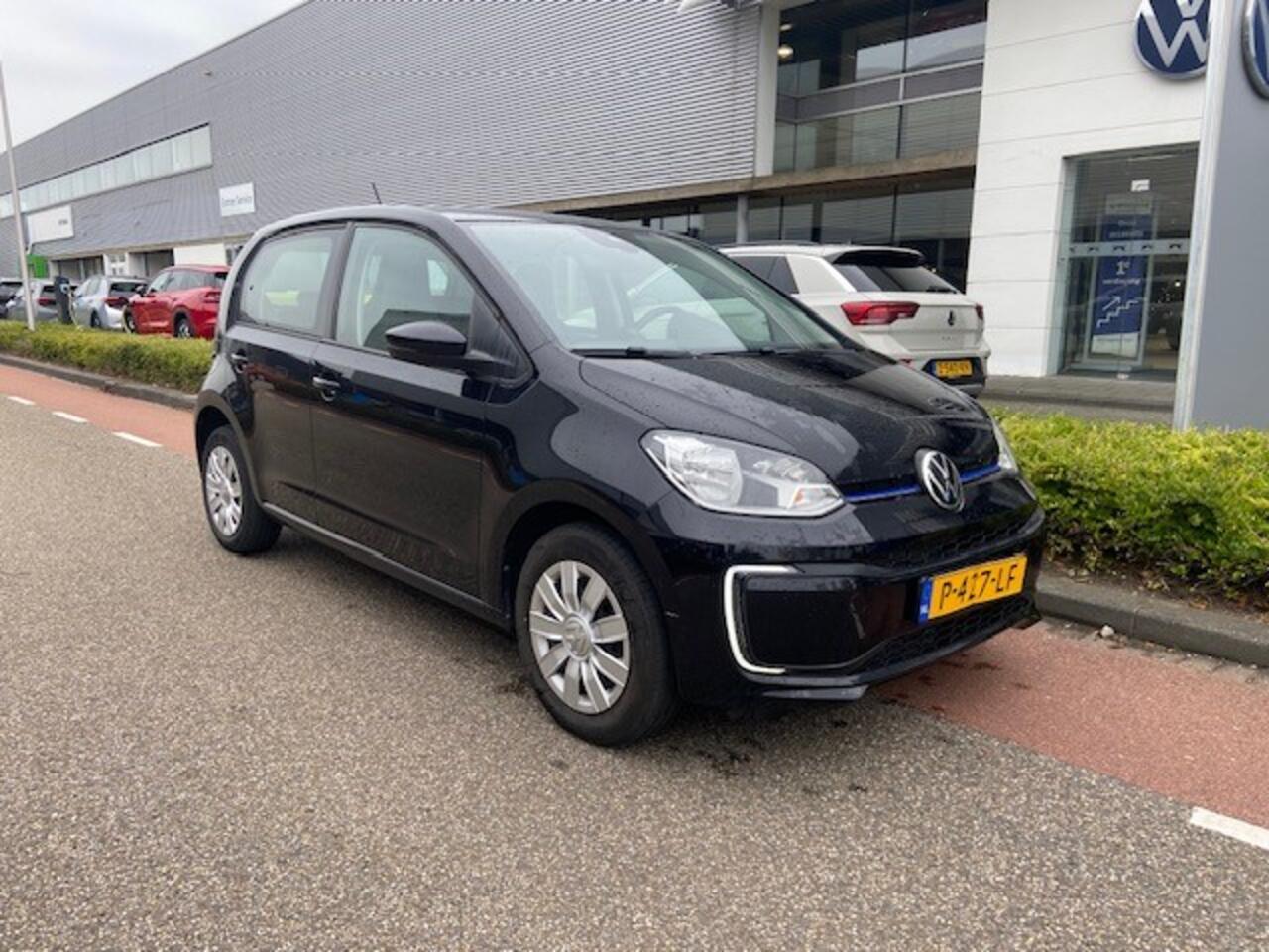 Volkswagen UP! e-Up! e-up! / Camera / Cruise control / Clima / Stoelverwarming / SOH 90%