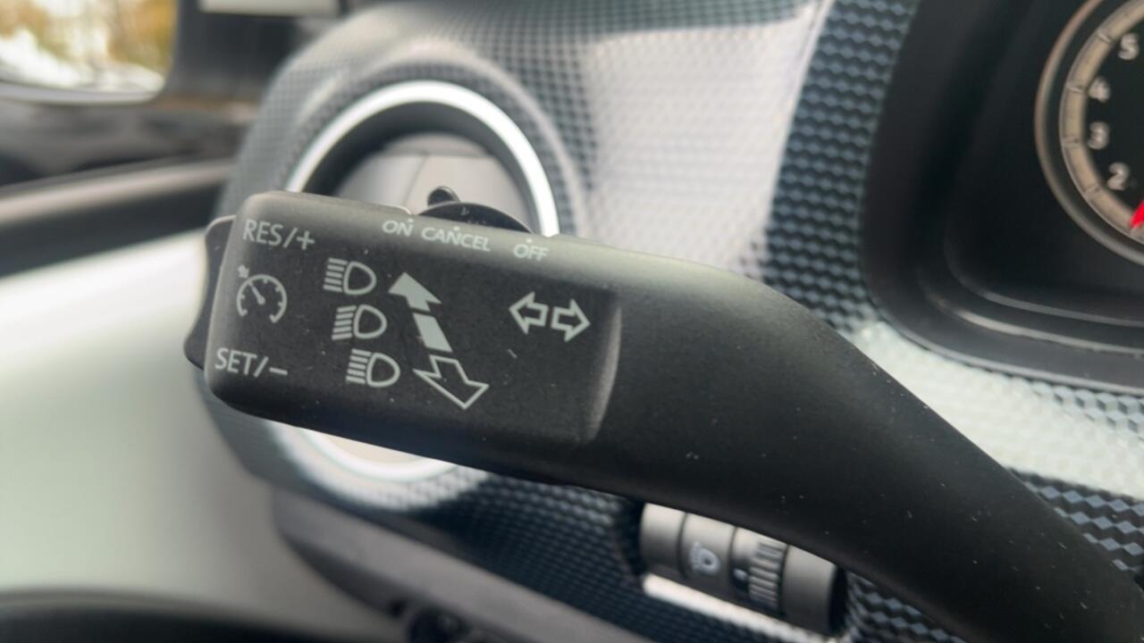 Volkswagen UP! 1.0 Move-Up Cruise, Climate, Camera PDC