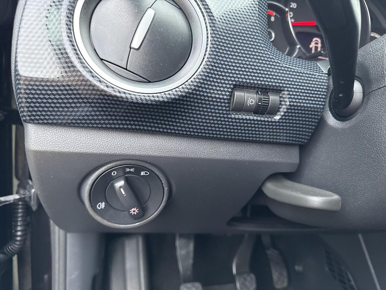 Volkswagen UP! 1.0 / Incl 12 maanden Bovag garantie