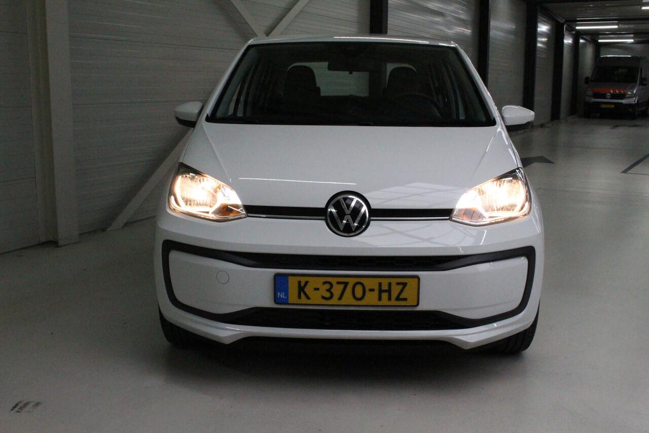 Volkswagen UP! 1.0 BMT move up! Airco | Dab Radio | el. Raambediening |