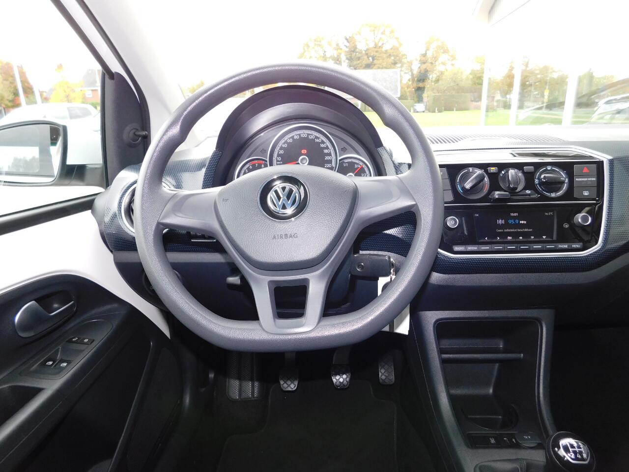 Volkswagen UP! 1.0 MPI 60PK MOVE UP! All-in Prijs! 1 jaar garanti