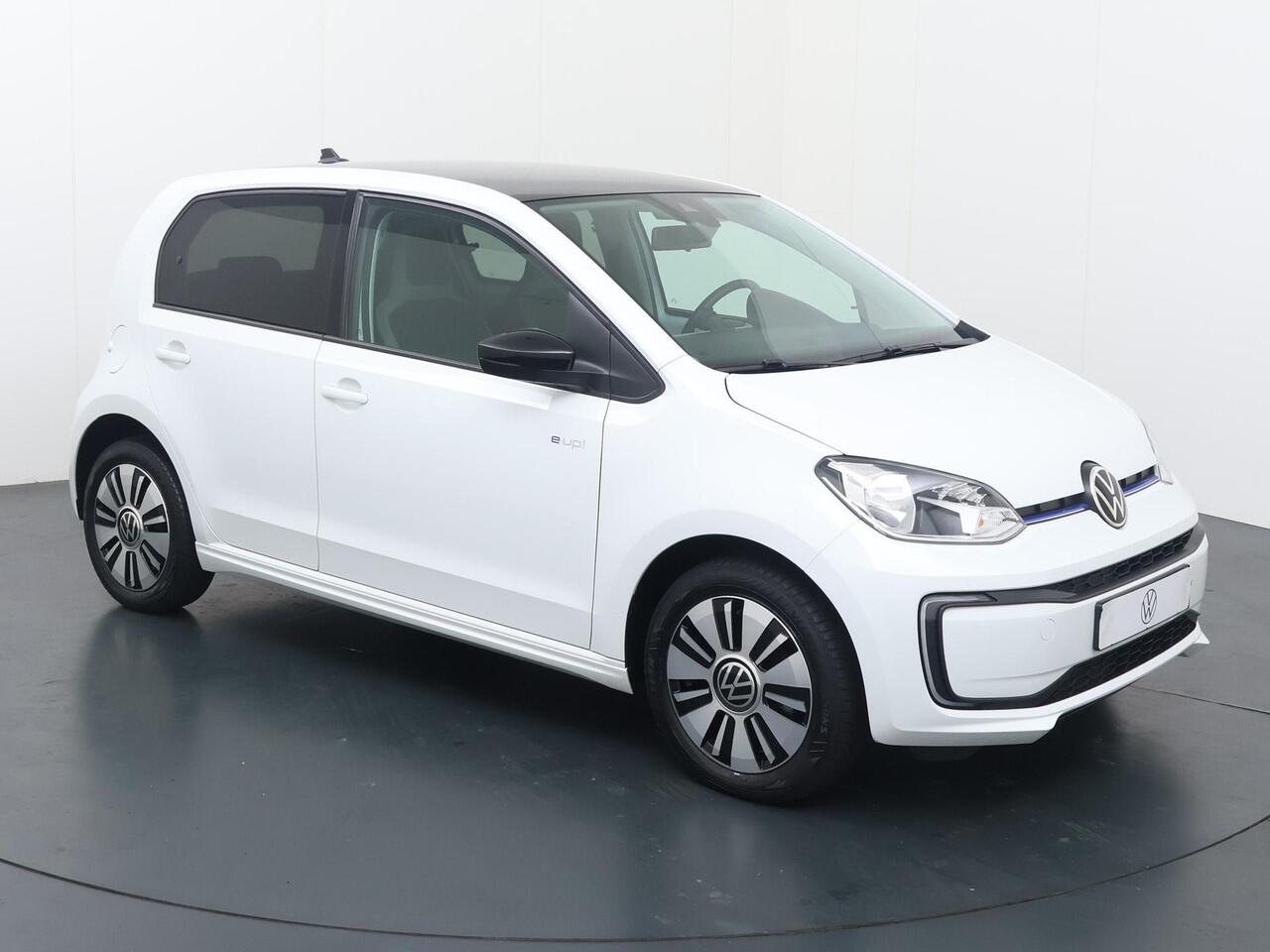 Volkswagen UP! e-Up! e-up! | 83 PK | SoH 90% | Climate control | Cruise control | Achteruitrijcamera |