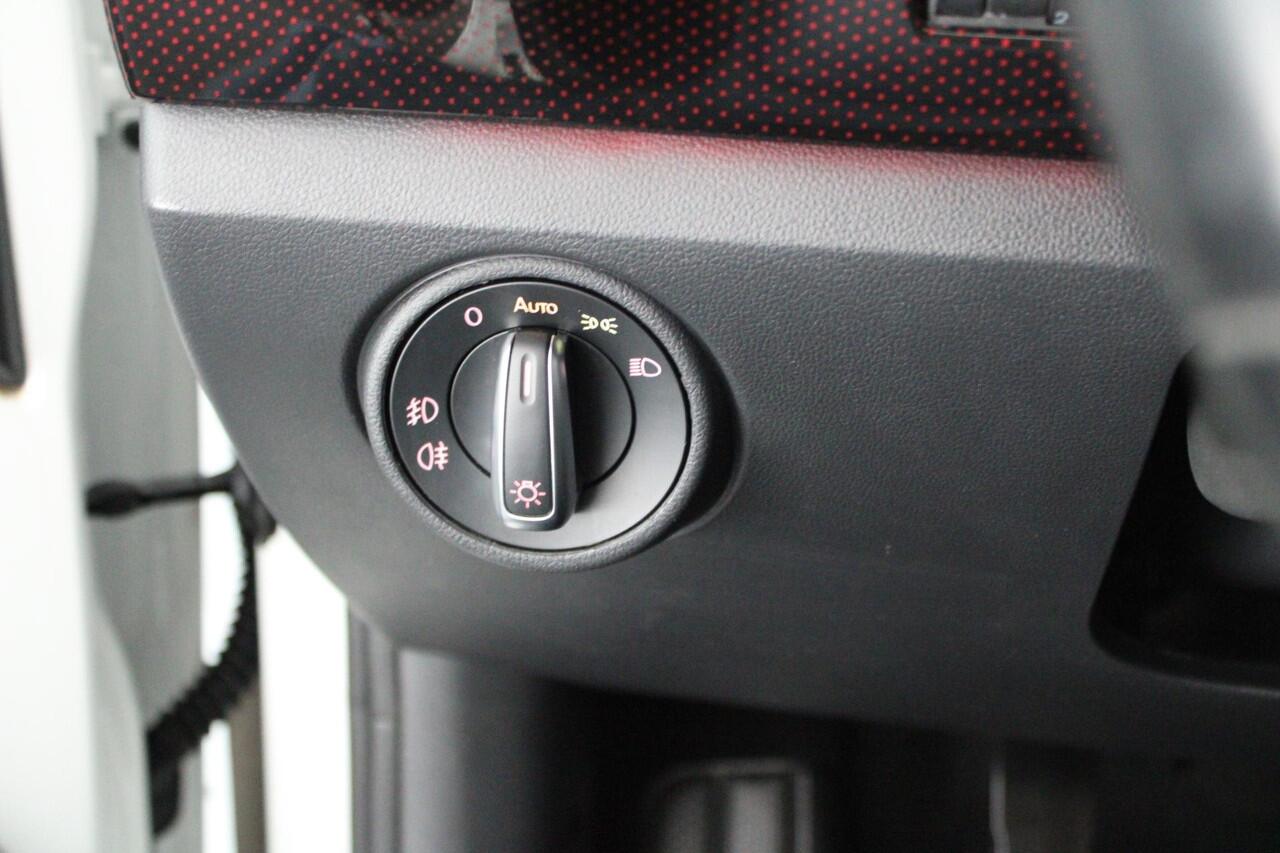 Volkswagen UP! 1.0 TSI 116pk GTI Stoelverwarming Maps&More Parkeersensoren Climate Control