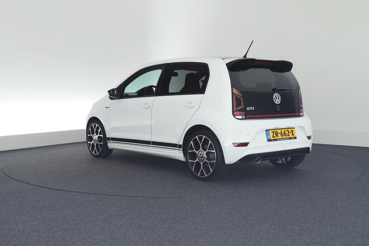 Volkswagen UP! 1.0 TSI 116pk GTI Stoelverwarming Maps&More Parkeersensoren Climate Control