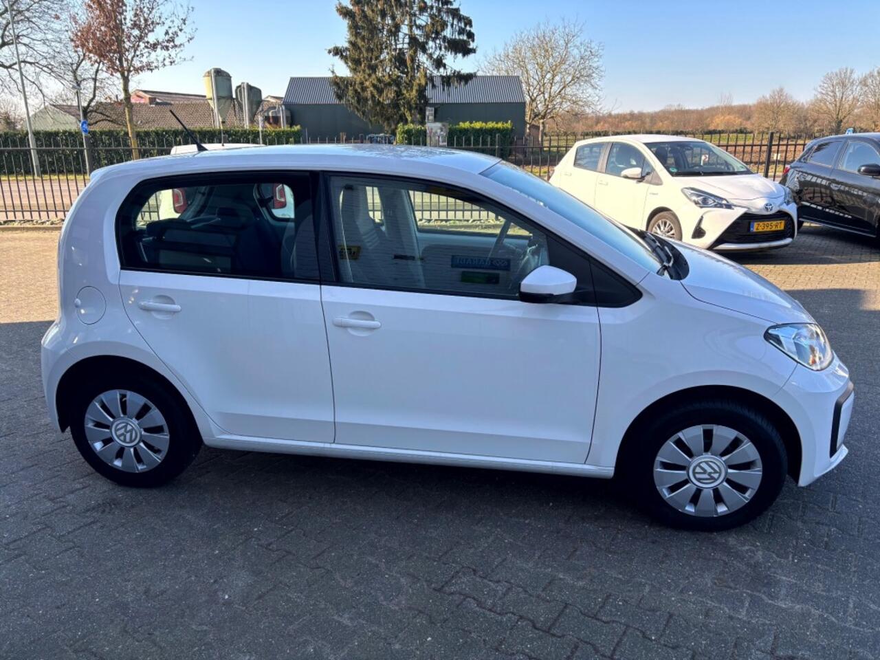 Volkswagen UP! 1.0 BMT MOVE UP!