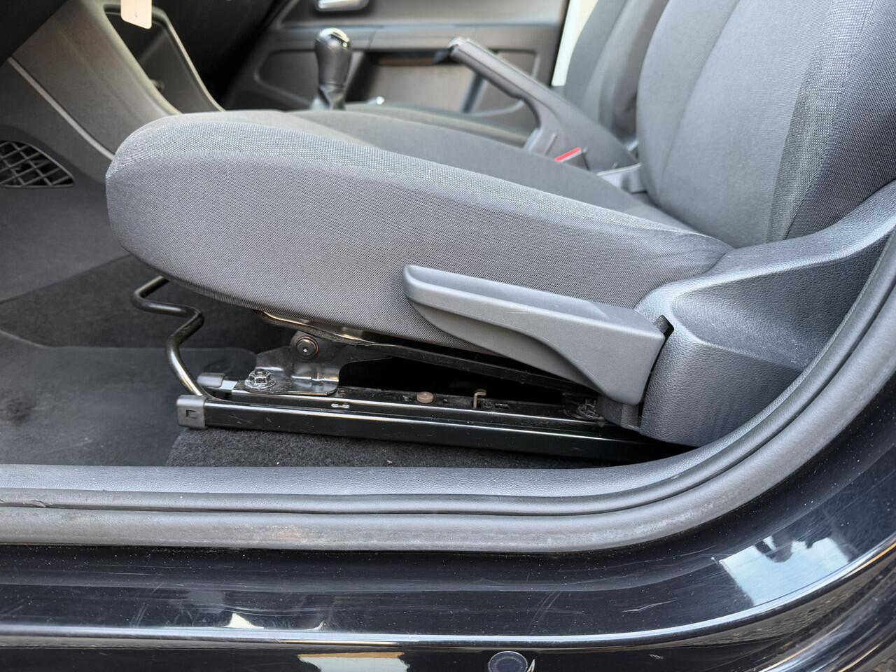 Volkswagen UP! 1.0 BMT move up! NL-auto