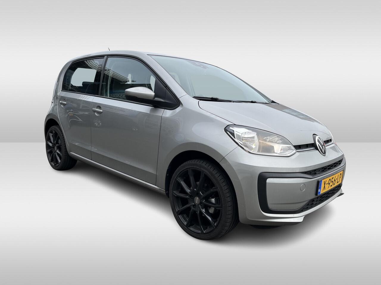Volkswagen UP! 1.0 Airco / Bluetooth / 17"LM Velgen / Navigatie by app Rijdende Demo, graag bezichtiging op afspraak