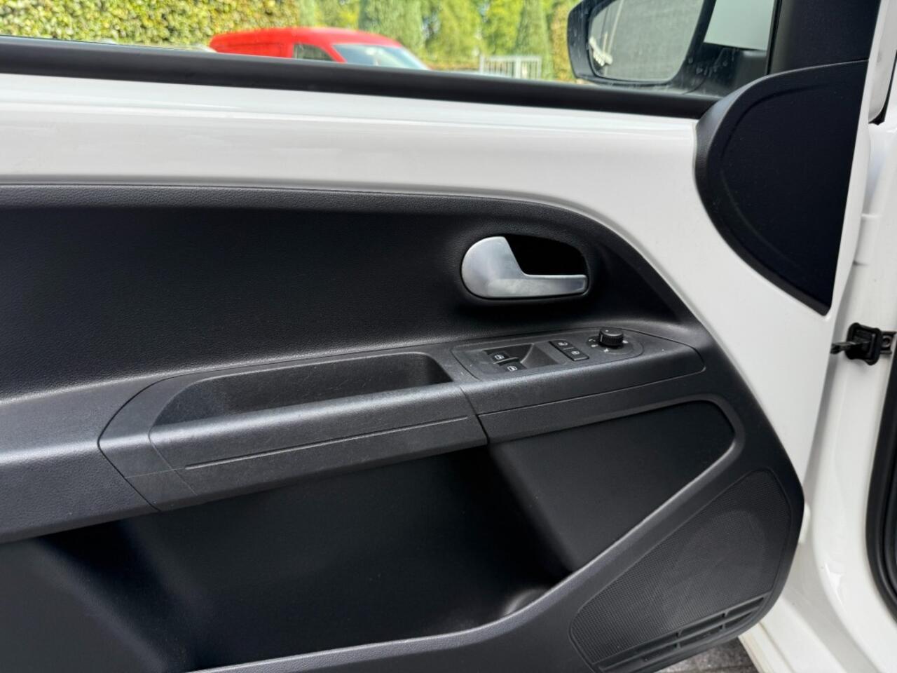 Volkswagen UP! 1.0 BMT MOVE UP! 5-drs,1e Eig,Airco,Navi,Elekt Pakket,DAB,Dealer OH,