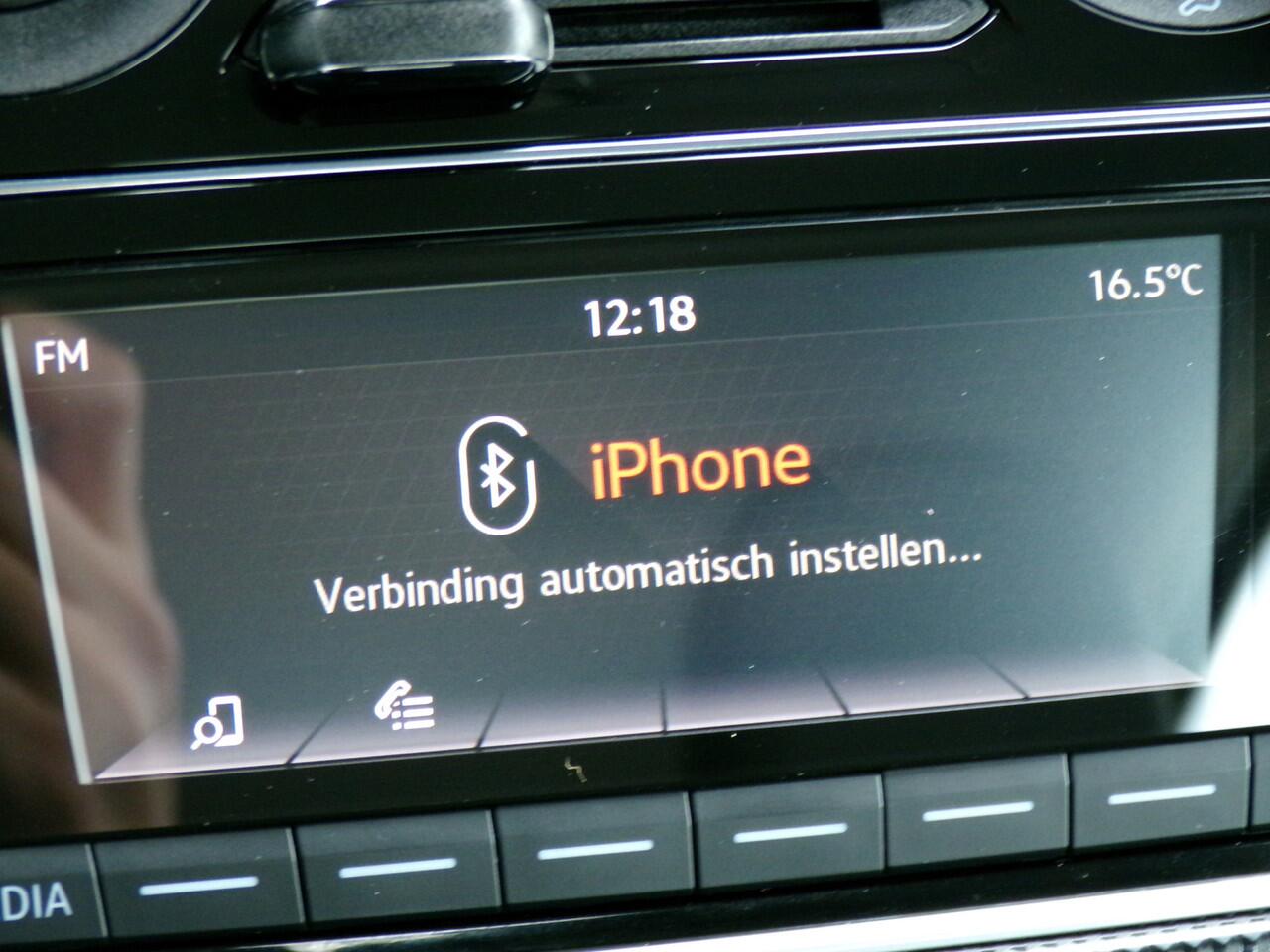 Volkswagen UP! 1.0 BMT move up!, Bluetooth / Airco / 5-Deurs