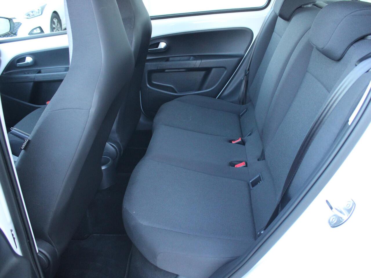 Volkswagen UP! 1.0 BMT move up! | AIRCO |