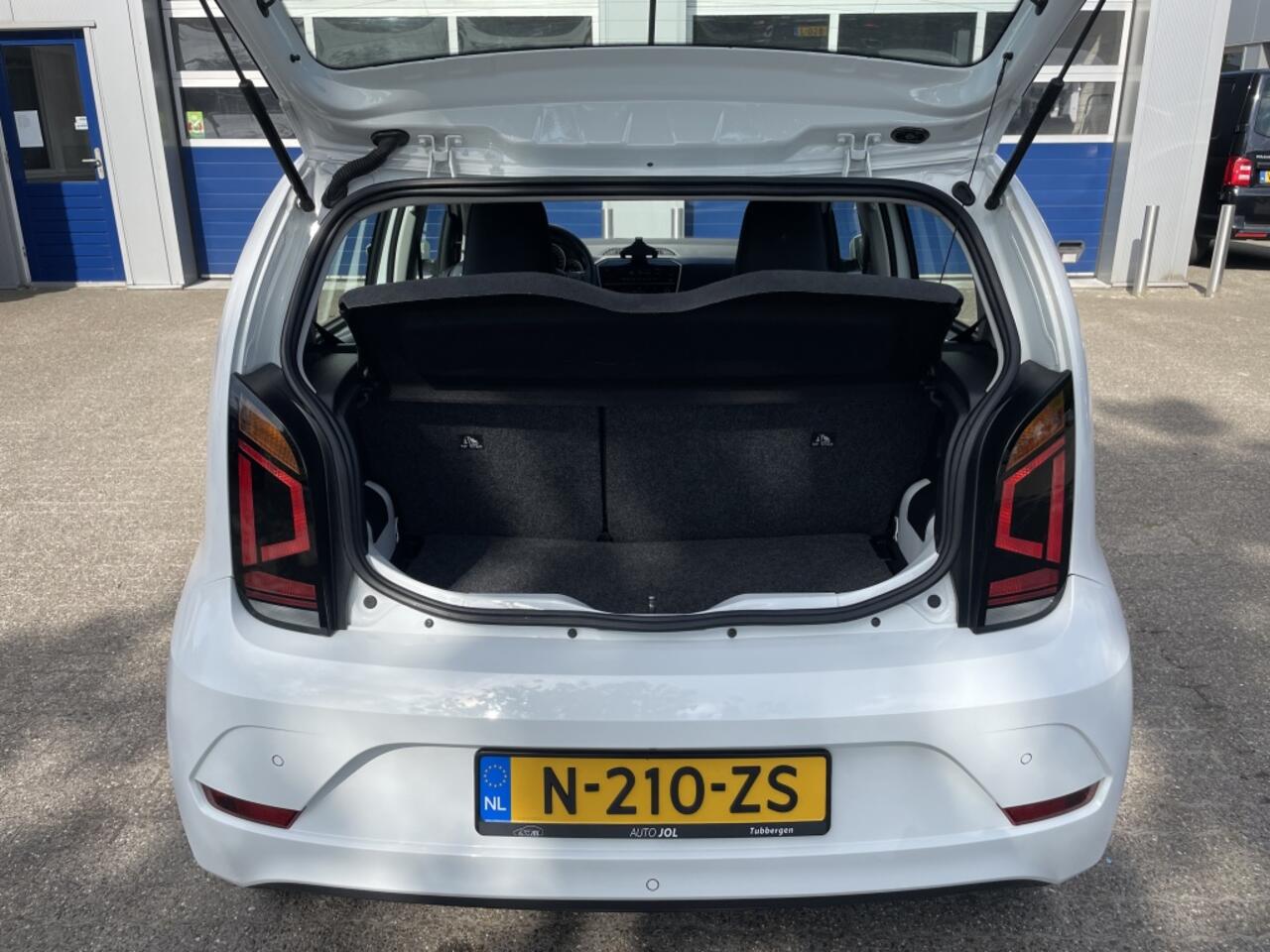 Volkswagen UP! 1.0 | achteruitrijcamera | LED | airco